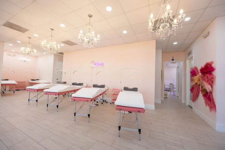 Spacious treatment area in blush tones